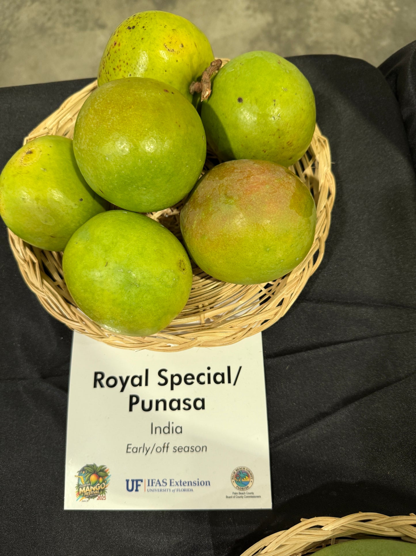 Royal Special / Punasa